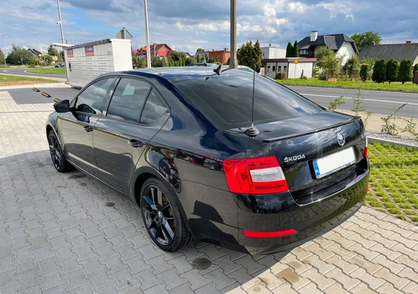 Skoda Octavia cena 66000 przebieg: 153000, rok produkcji 2016 z Krosno małe 22